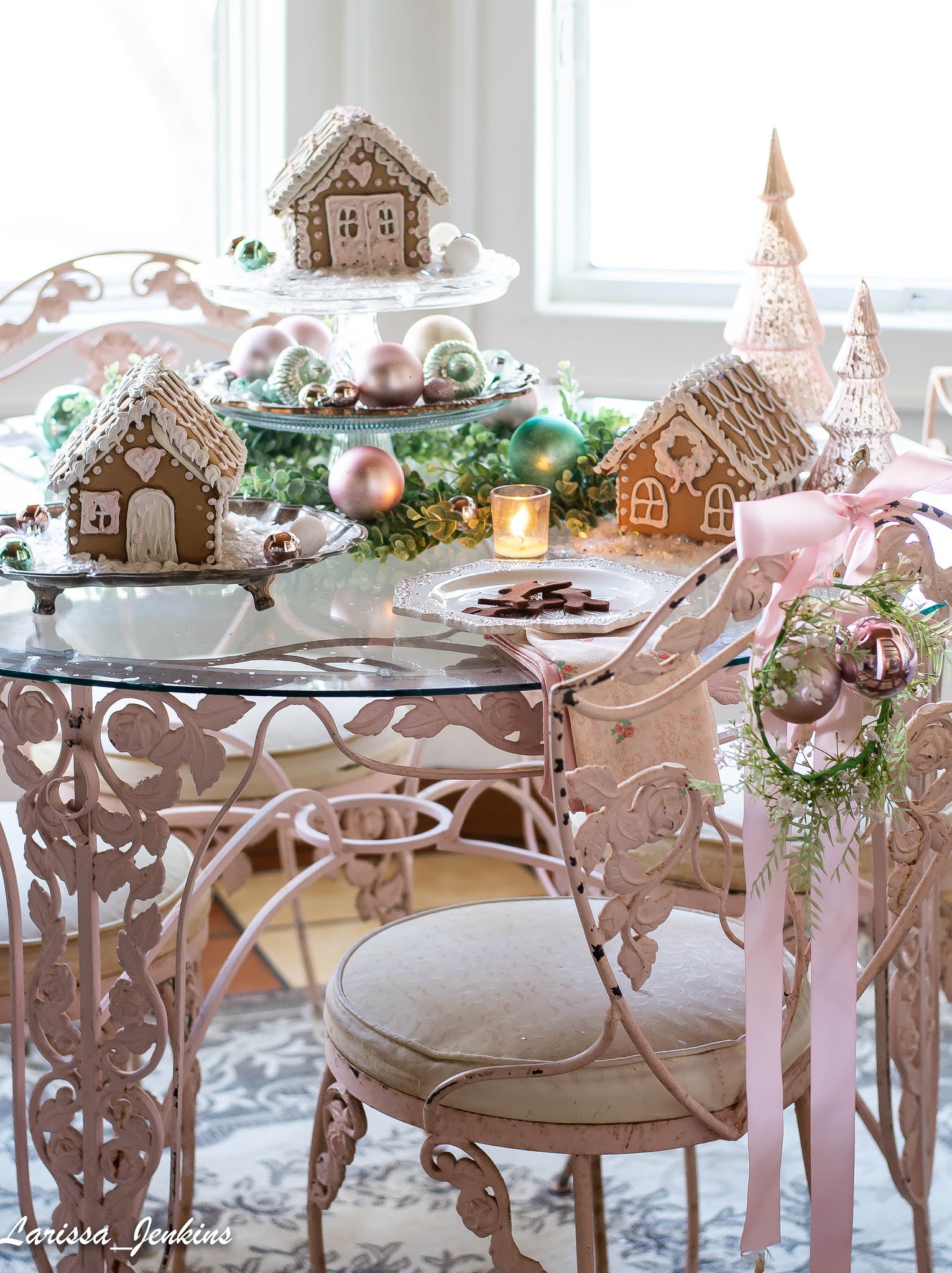 A Simple Marie Antoinette Christmas - Welch House 1900