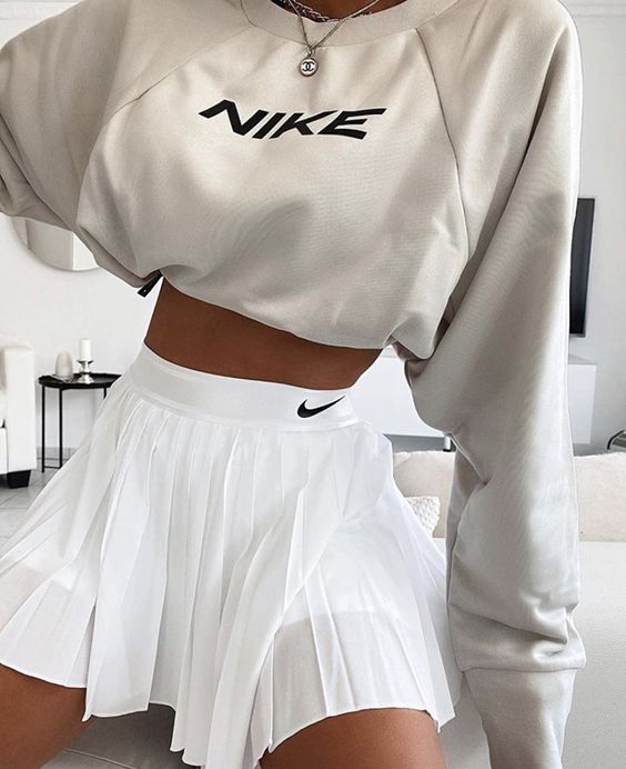 Street Style: Nike Tennis Outfit | Fashion Cognoscente