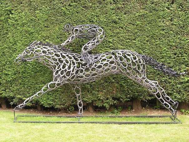 Horseshoe sculptures by Tom Hill