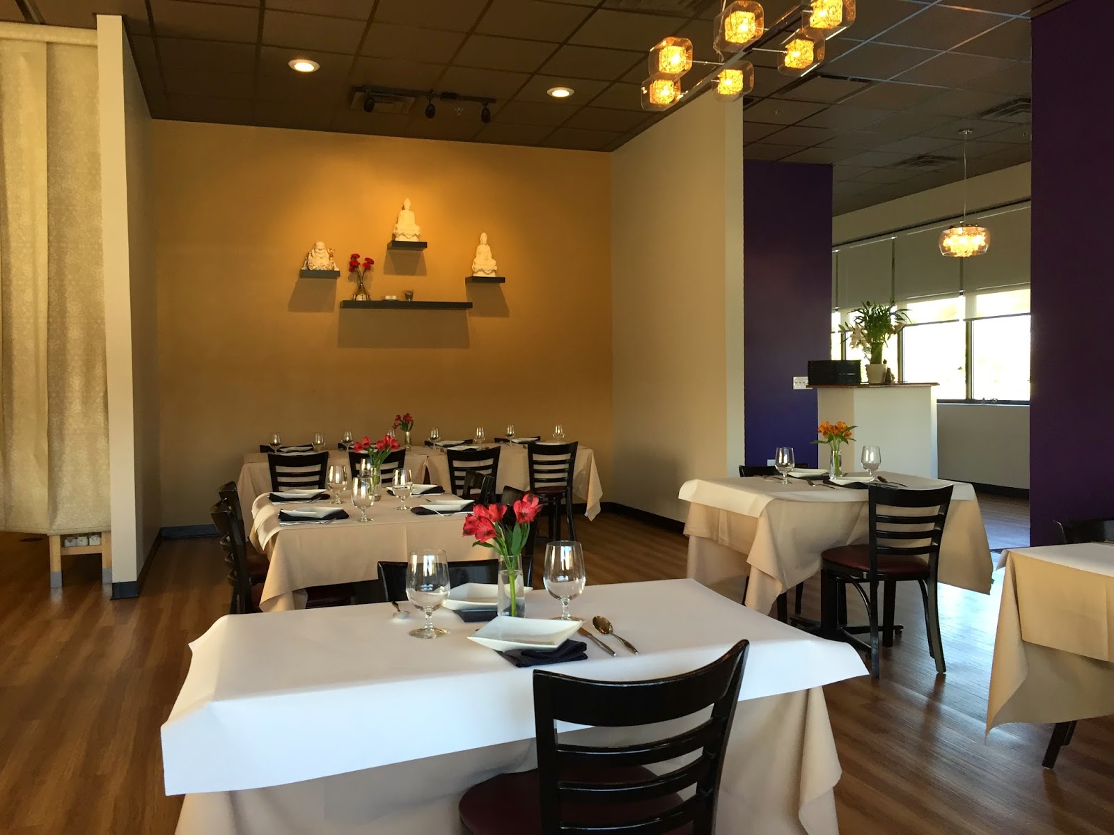 OrlandParker Q Restaurant in Orland Park offers a unique dining experience