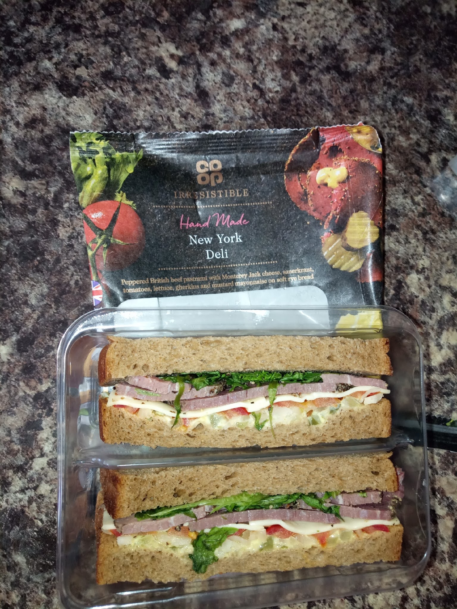 Supersupergirl's Food Reviews [Review] Coop Irresistible Hand Made