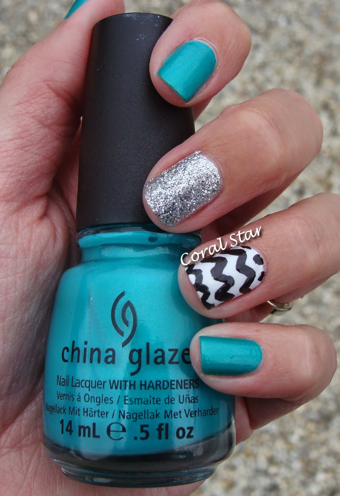 Coral Star: Nails of the Week: Turquoise Chevron