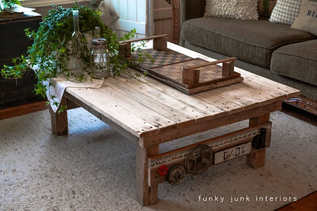 Learn how to build a rustic pallet wood coffee table from scratch! And decorate it well with plenty of cool vintage rusty junk! Learn how to build a rustic pallet wood coffee table from scratch! And decorate it well with plenty of cool vintage rusty junk!