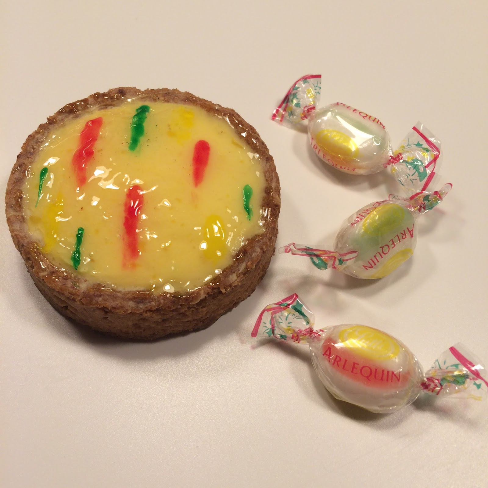 gateau de bonbons arlequin au trois coeurs - Candy-Mail