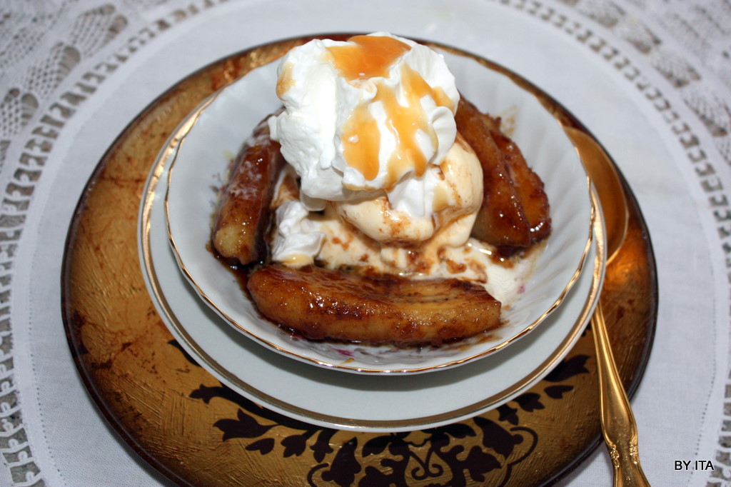 ITA'S BISTRO BANANAS FOSTER.
