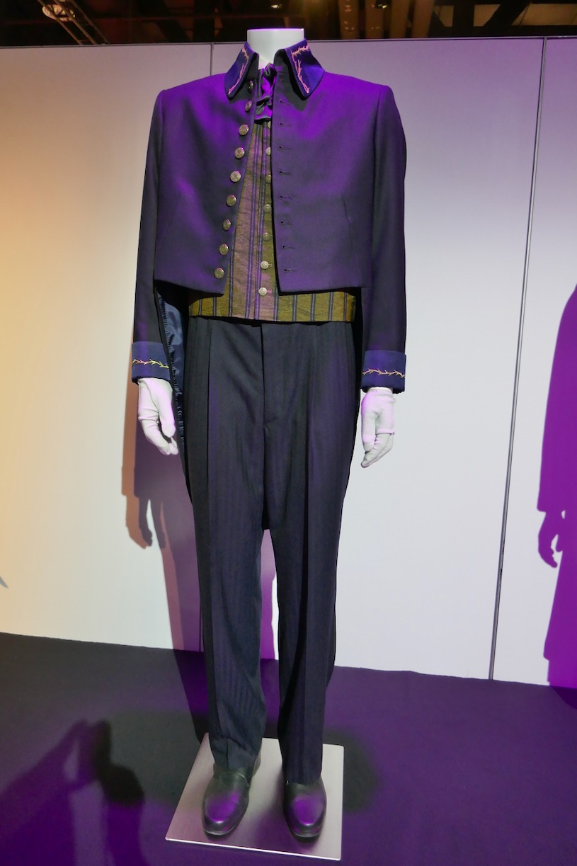 Hollywood Movie Costumes and Props: Terence Stamp's Ramsley costume ...