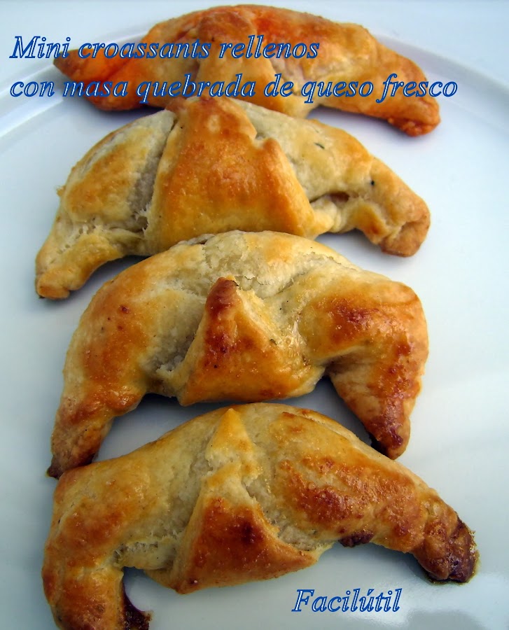 mini-croissants-rellenos-con-masa-quebrada-de-queso