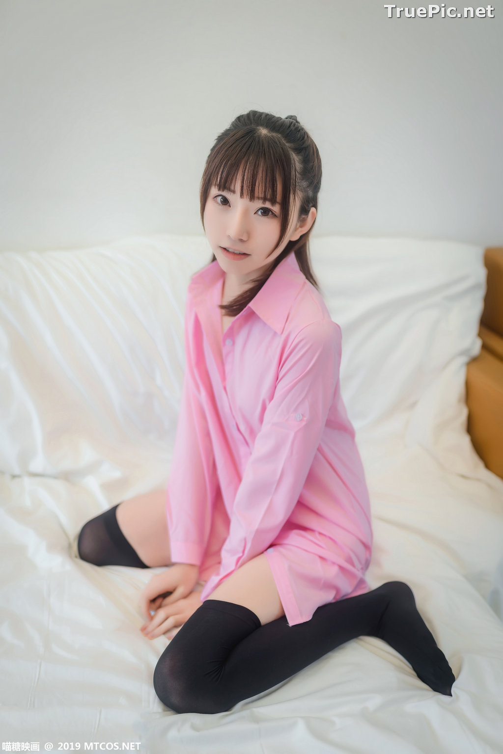 Image [MTCos] 喵糖映画 Vol.022 – Chinese Model – Pink Shirt and Black Stockings - TruePic.net - Picture-11