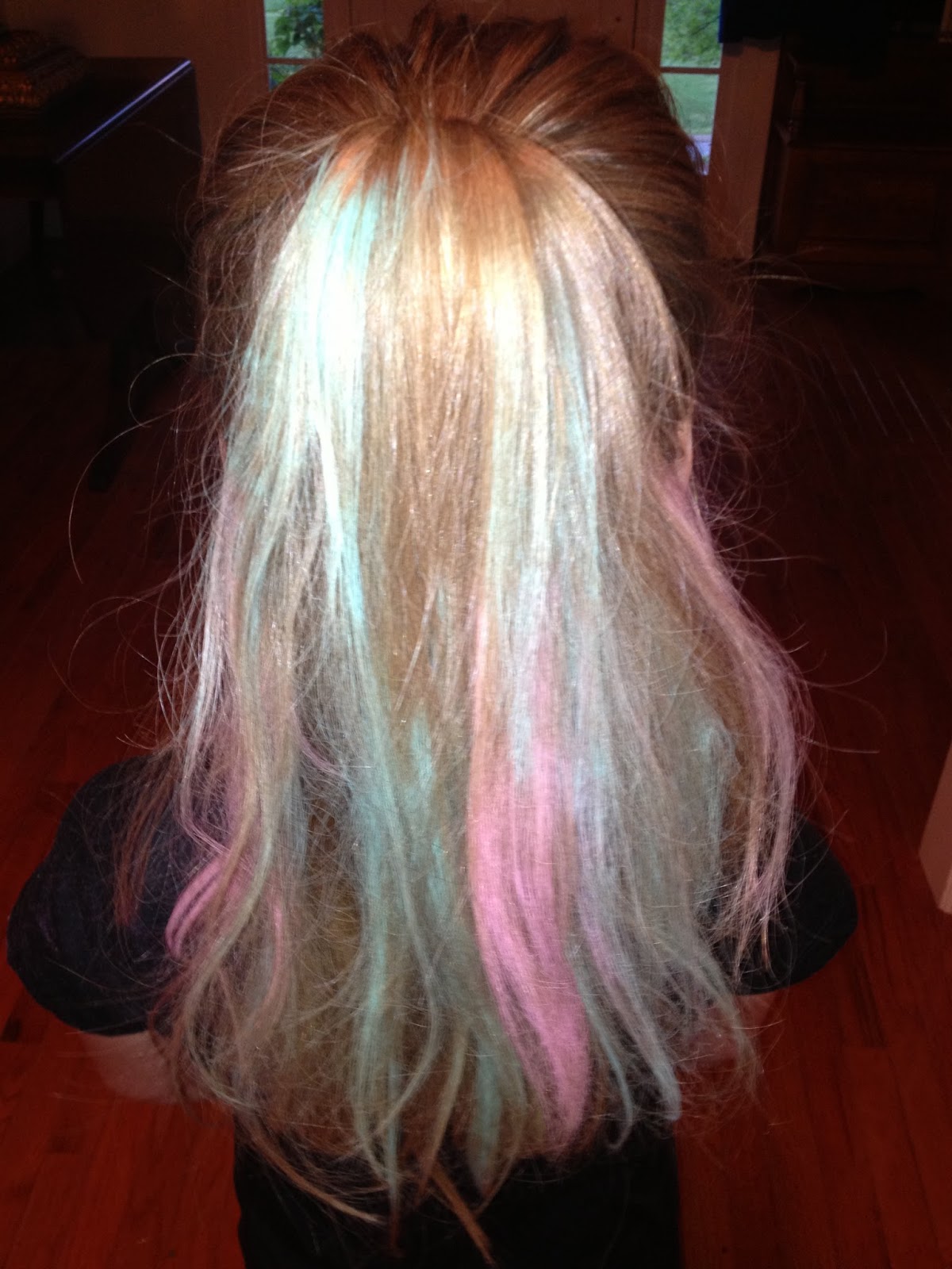Maddi the blog Hair Chalk and the Pony Tail