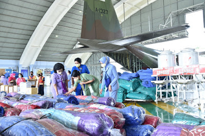 Ketua Umum Dharma Pertiwi Salurkan Bantuan Untuk Korban Bencana Alam Kalsel dan Sulbar Ketua Umum Dharma Pertiwi Salurkan Bantuan Untuk Korban Bencana Alam Kalsel dan Sulbar