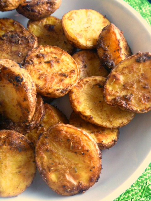 Cajun Roasted Potatoes: The spicy blend pops in your mouth with a bit of heat and tons of flavor. - Slice of Southern