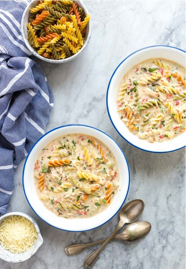 (Slow Cooker & Crockpot) CREAMY ITALIAN SLOW COOKER CHICKEN NOODLE SOUP
