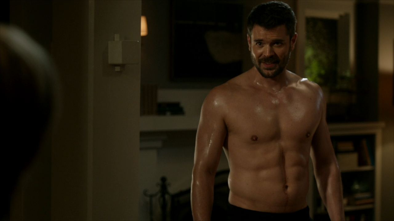 Charlie Weber on How to Get Away With Murder (2019) .