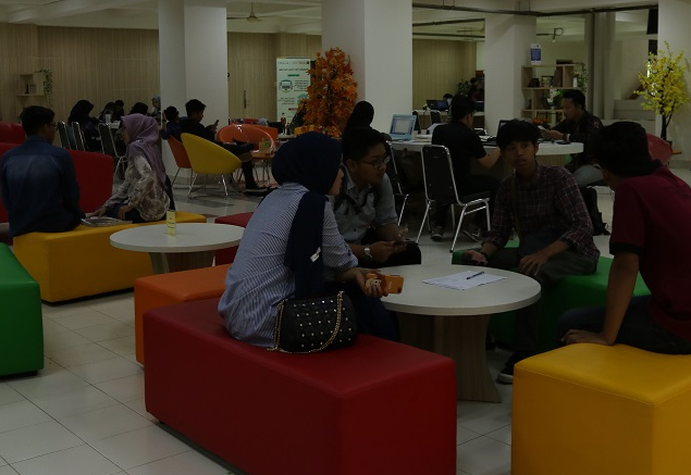 Beginilah Arti Mimpi Melihat Banyak Orang Di Kamar Yang