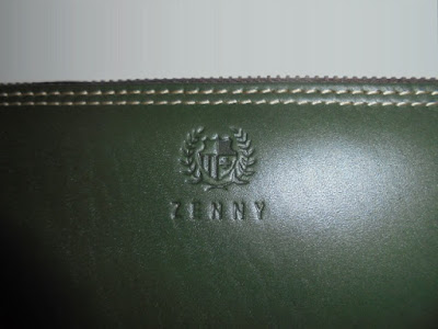 ロゴ型押し 外側