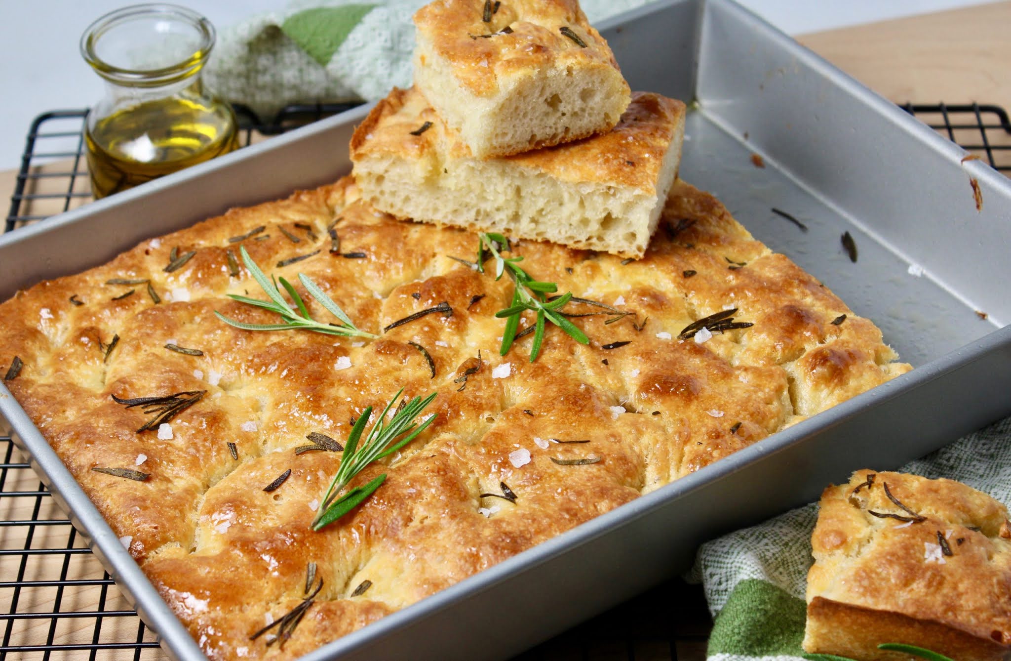 COCINANDO IDEAS: FOCACCIA CON ROMERO