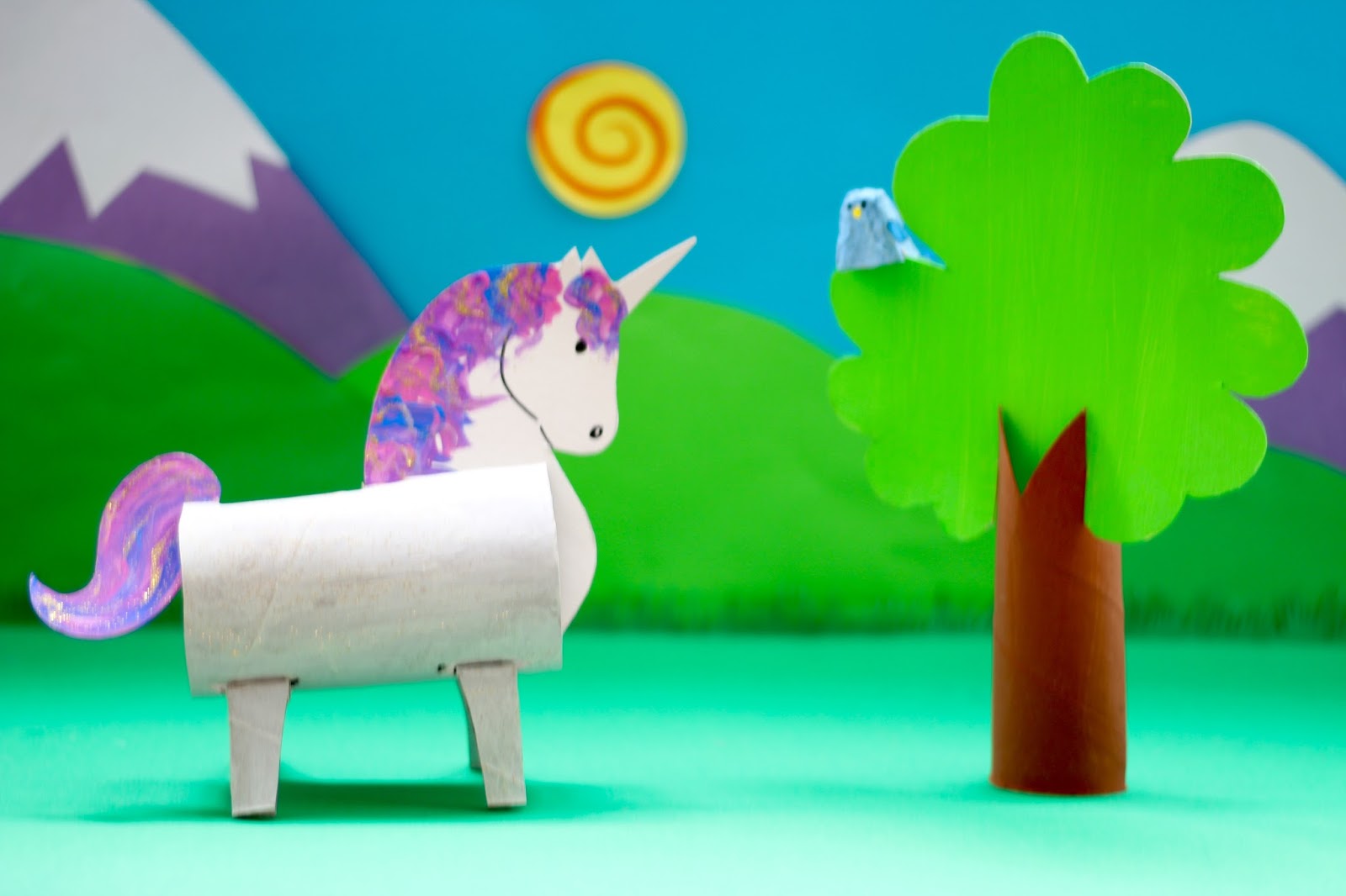 Jumble Tree: Make a paper roll unicorn