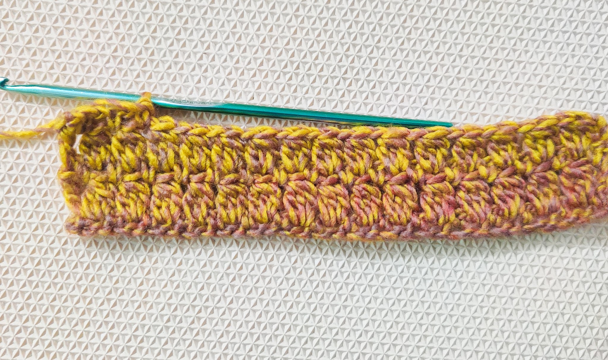 Raji's Craft Hobby: Easy Crochet Autumn Scarf