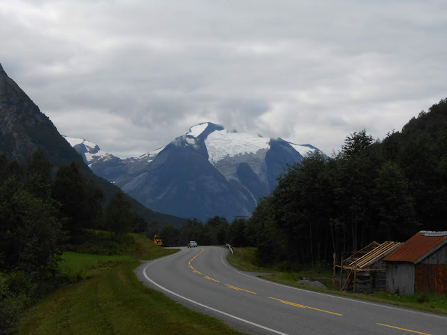 Fiordos Noruegos - Oslo (14 días por nuestra cuenta) Agosto 2013 - Blogs de Noruega - Día 9 (Glaciar Kjenndal, carretera Strynefjell, Geiranger) (3)