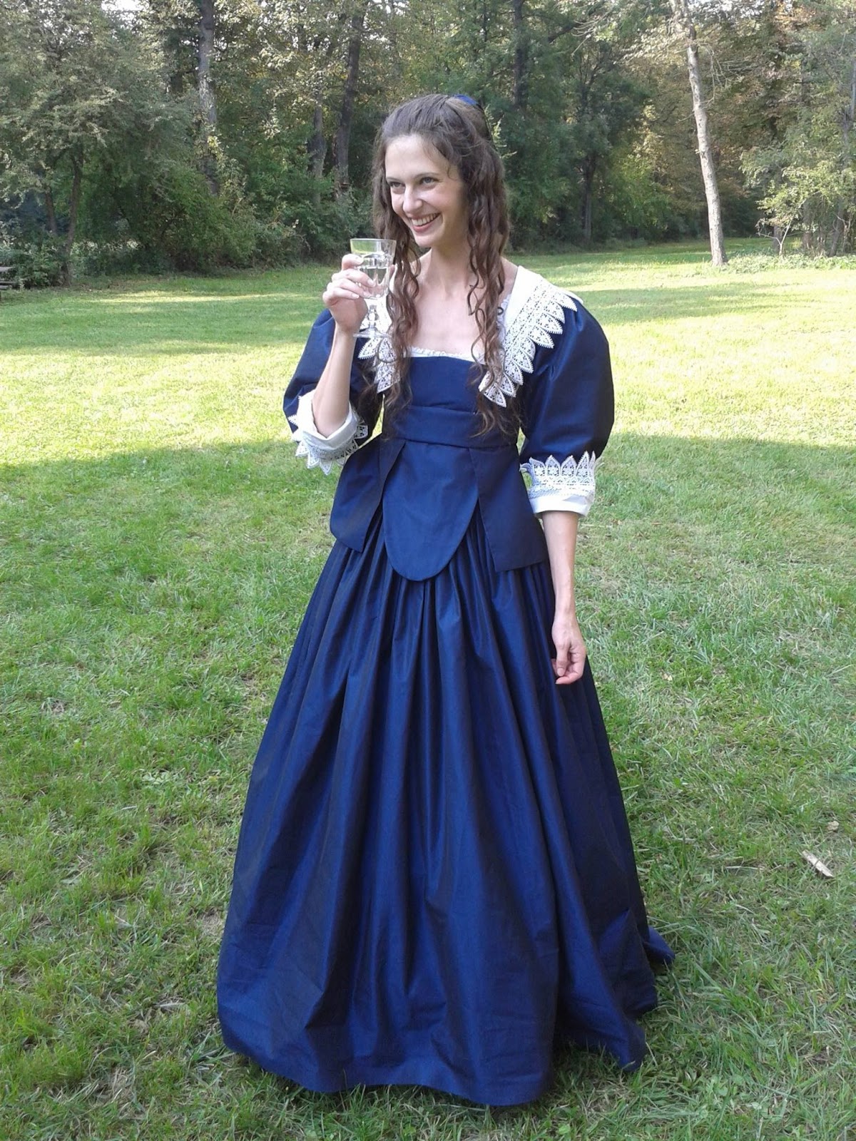 Godiva's Wardrobe: Dark blue 1630s dress