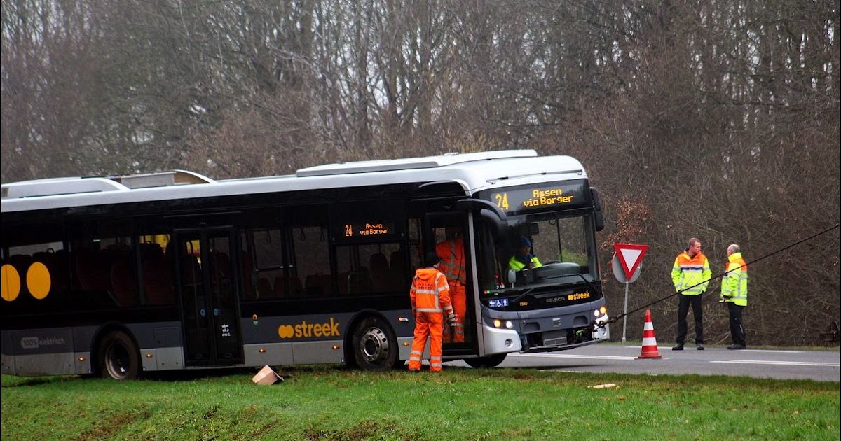 112 Regio Flitsen: Lijndienstbus in de problemen N374.