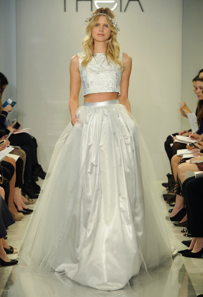 Portland Bridal Fitness CROP TOP WEDDING DRESSES YAY OR NAY? + MINI WORKOUT TO TONE YOUR ABS Portland Bridal Fitness CROP TOP WEDDING DRESSES YAY OR NAY? + MINI WORKOUT TO TONE YOUR ABS