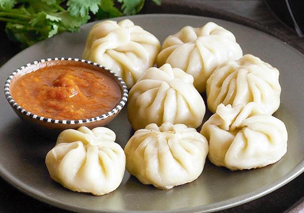 Momos