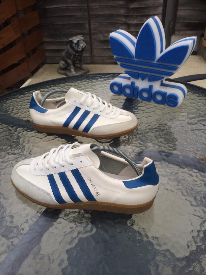 adidas universal vintage