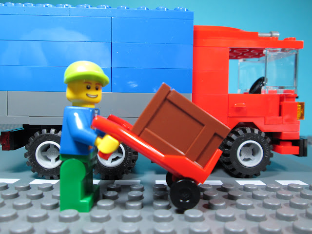 MOC LEGO Camião da distribuição