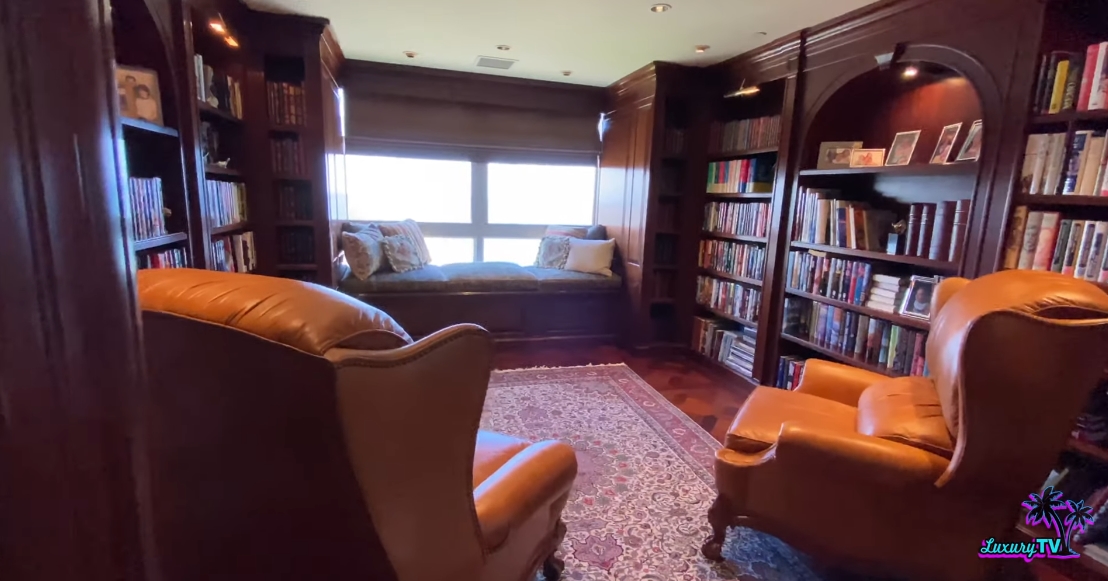 34 Photos vs. 6051 N Ocean Dr PH 5, Hollywood, FL Interior Design Luxury Penthouse Tour