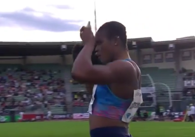 b Video: Nigerian athlete, Blessing Okagbare loses her wig during long jump in Oslo