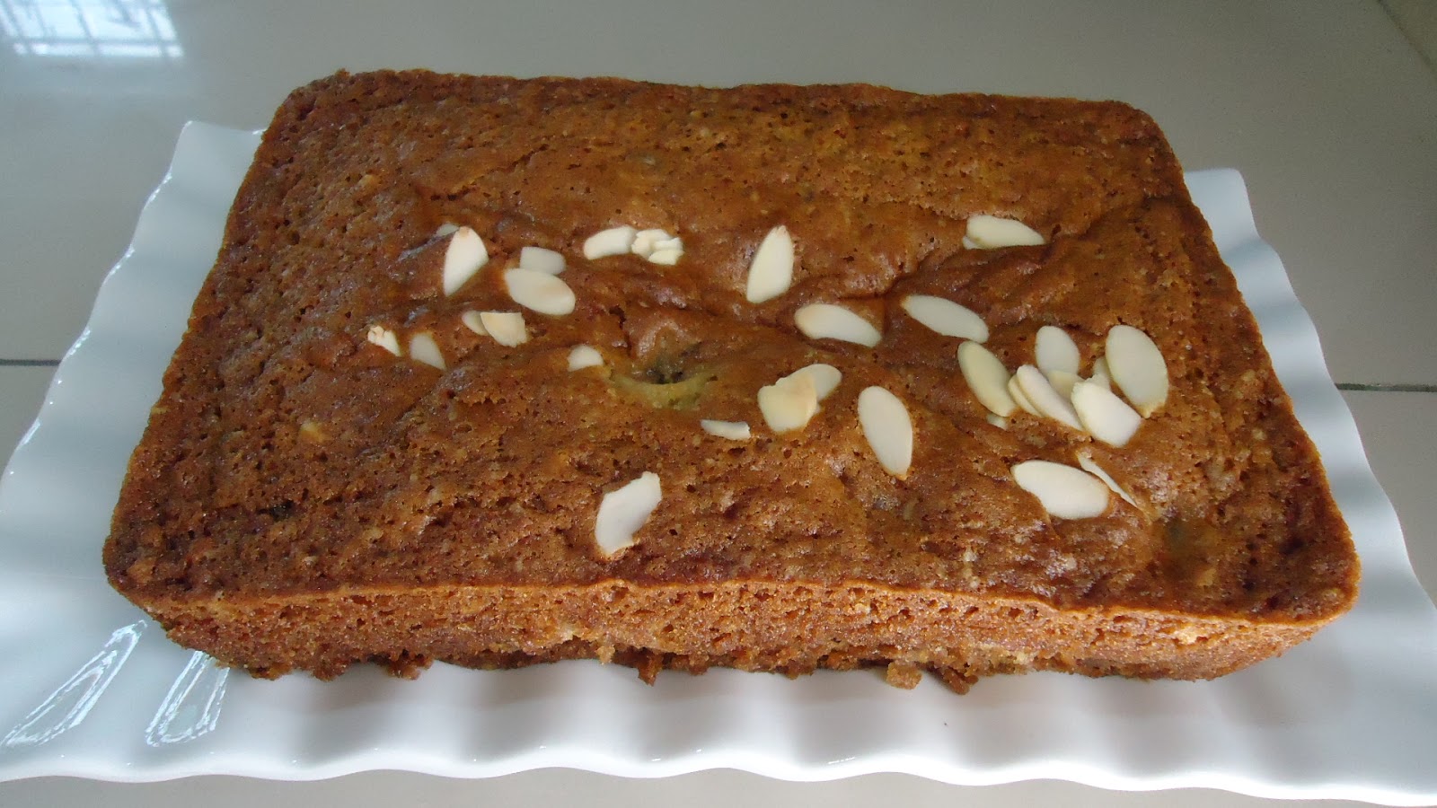 Zara ♥ Baking RICH BANANA BREAD...