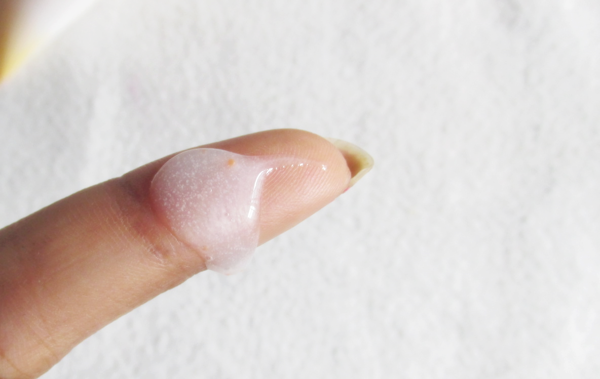 Neutrogena Deep Clean Blackhead Eliminating Daily Scrub