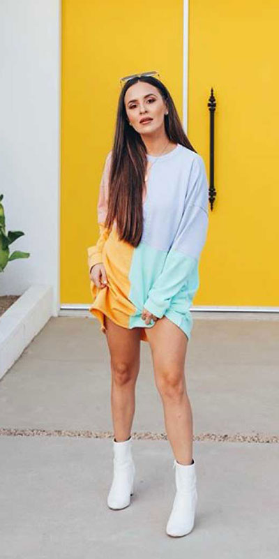 Are you looking for cute summer style? Have a look at these cute summer outfits to stand out from the crowd. Summer Fashion via higiggle.com | mini dress | #summer #summeroutfits #cute #minidress