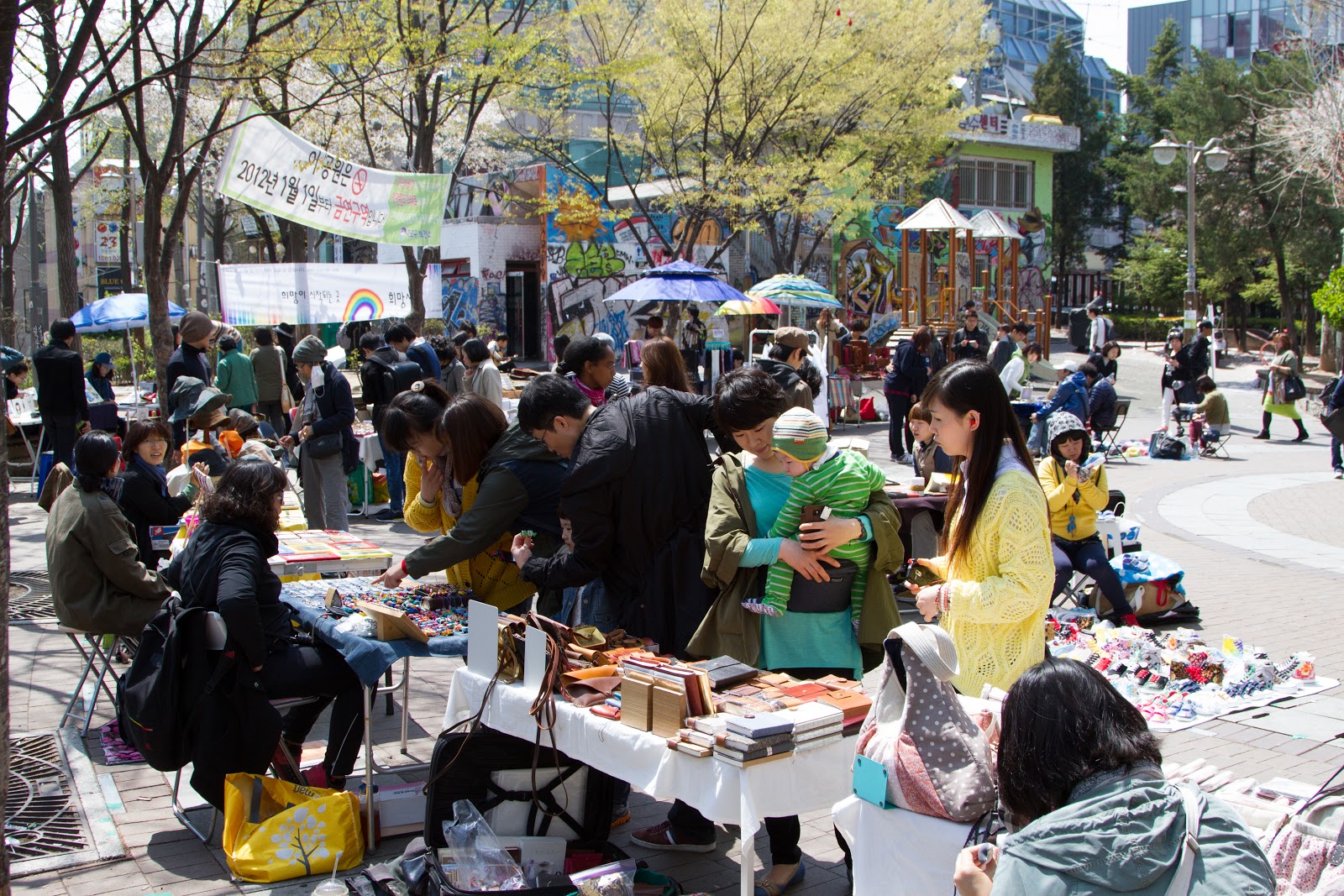 The Constant Crafter Hope Market and Art Box in Hongdae