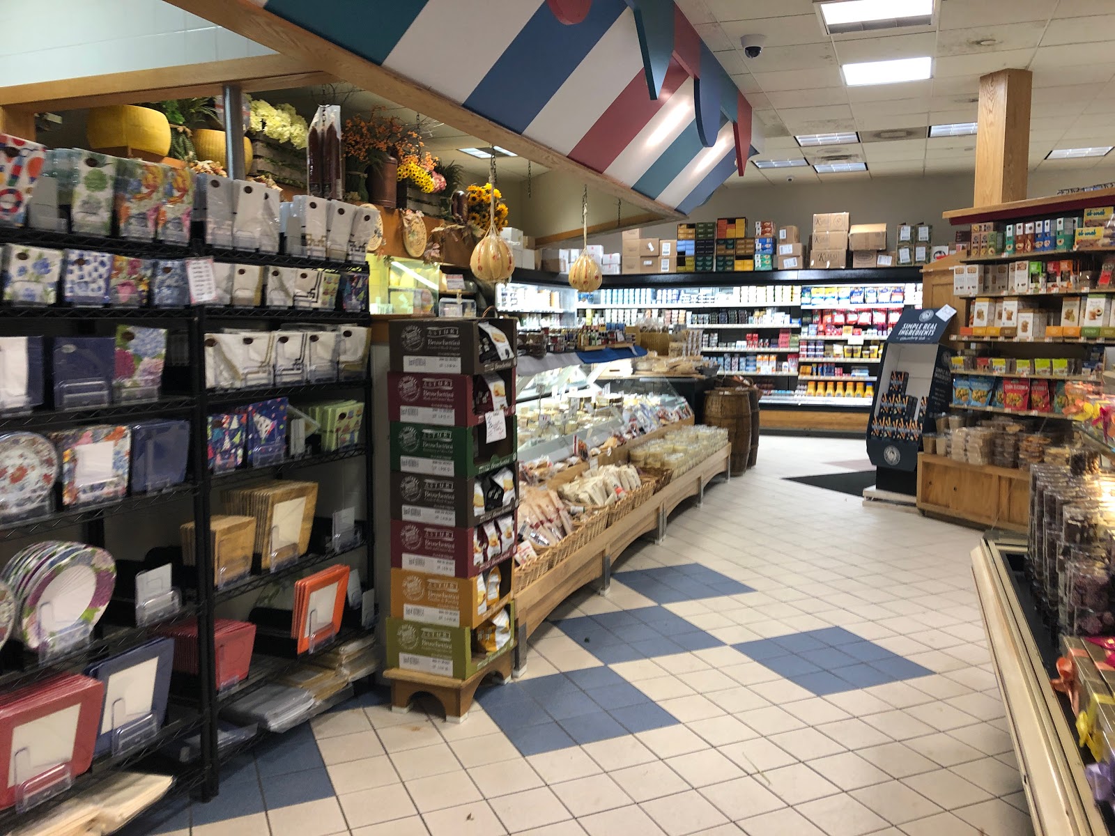 TOUR Market Basket Franklin Lakes, NJ