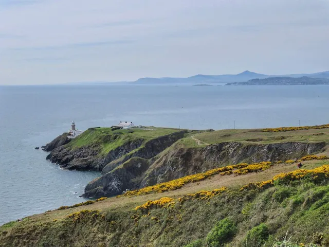 Best things to do in Dublin for free: Howth Cliff Walk