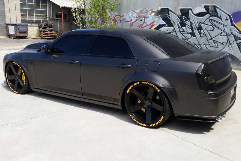 Fierce Chrysler 300C SRT8 370 HEMI My Interests