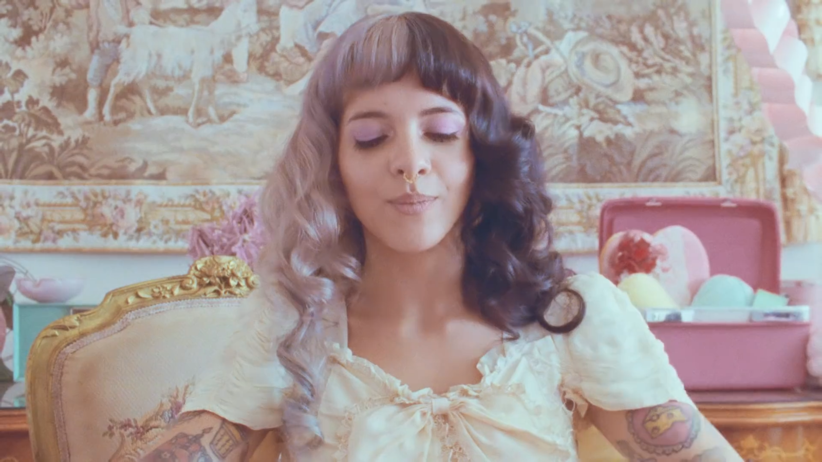 Arts & Crafts com Melanie Martinez Tradução EXTRA CREDIT