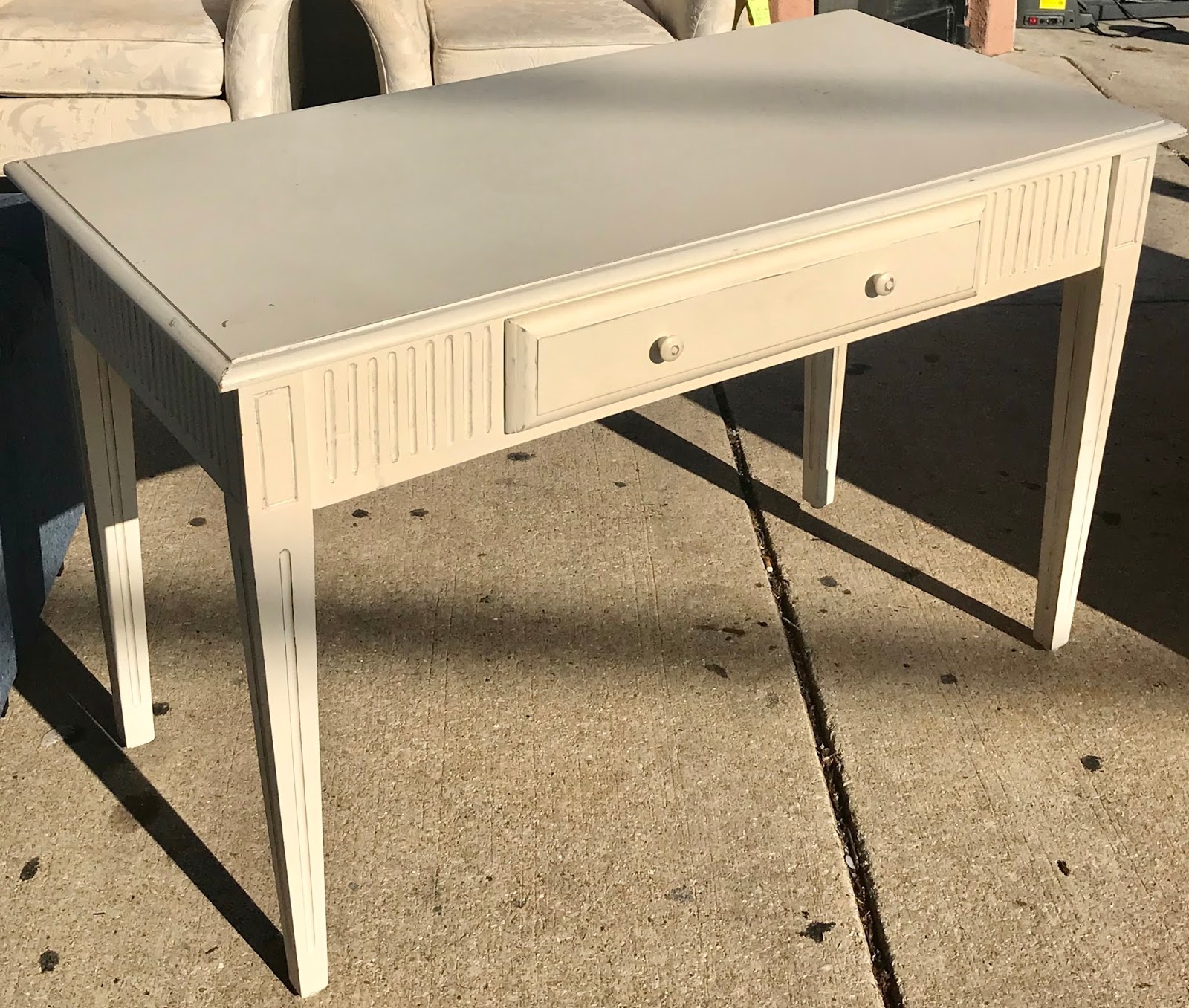 Uhuru Furniture & Collectibles 469429 Cream 1Drawer Desk 95 SOLD