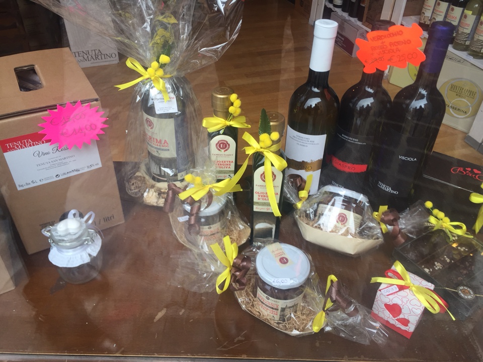 Gadget Per Festa Delle Donne / Festa Della Donna Storia Curiosita