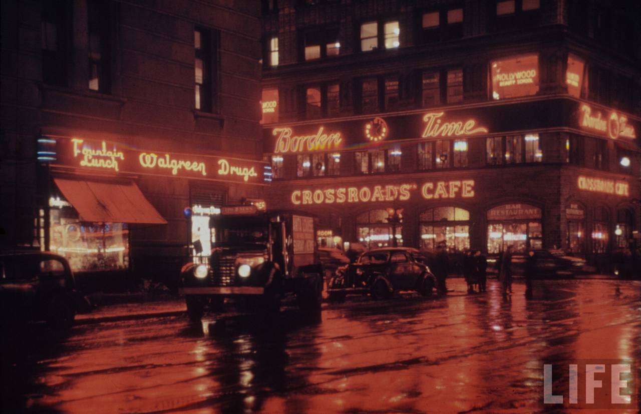 40 Amazing Vintage Color Photographs of New York City at Night Taken by