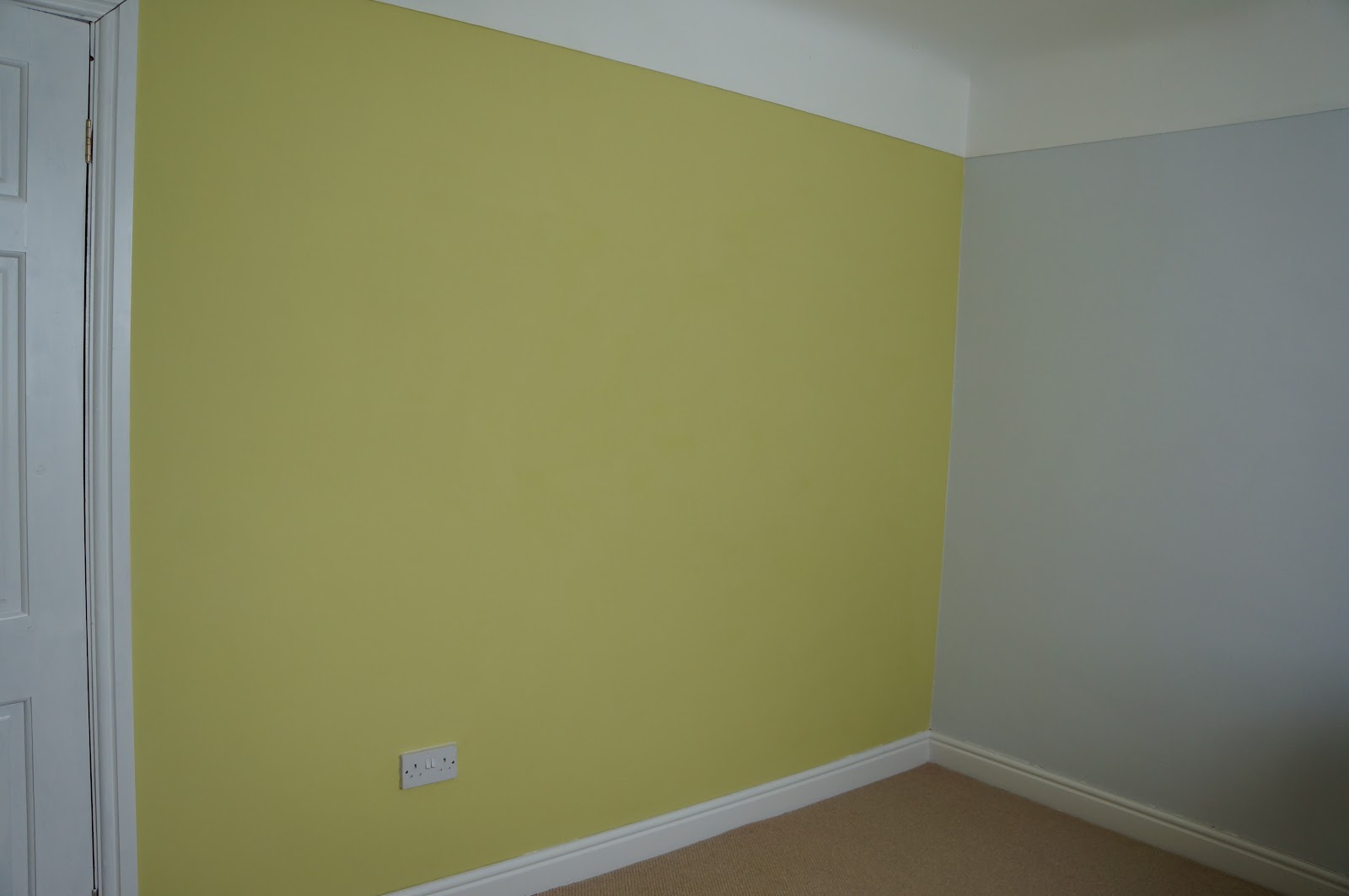 Dulux краска 10yy 54/034