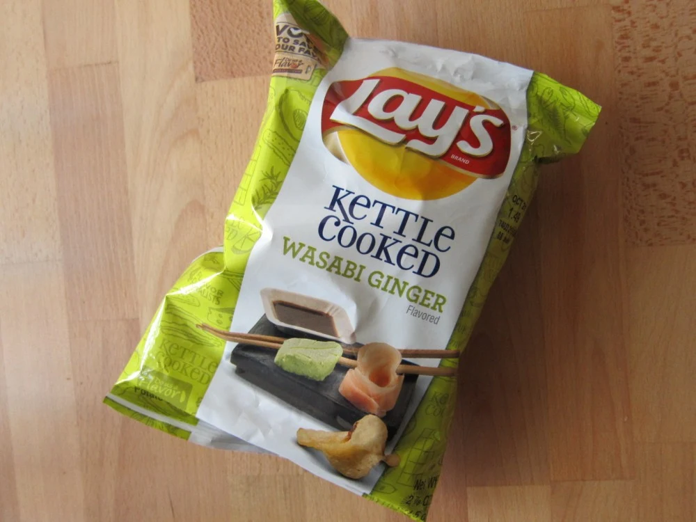 Review Lay's Wasabi Ginger Kettle Cooked Chips Brand Eating