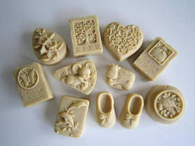 صناعة صابون من حليب الأم للعناية بالبشرة صناعة صابون من حليب الأم للعناية بالبشرة