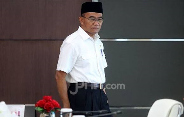 Menteri Jokowi: Pemerintah itu Akan Berbalik Keras Kalau Ditekan Menteri Jokowi: Pemerintah itu Akan Berbalik Keras Kalau Ditekan