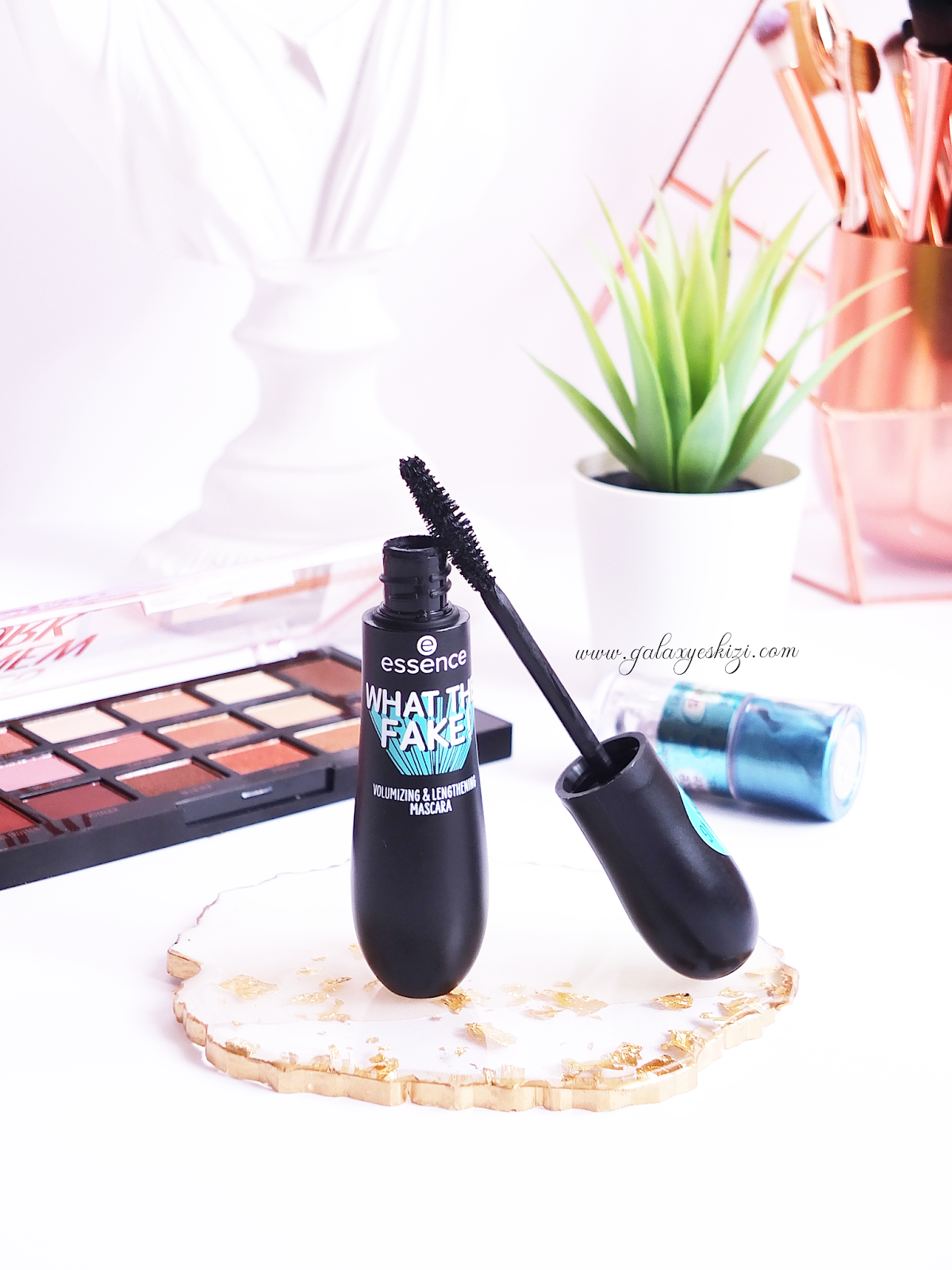Essence What The Fake Maskara İncelemesi Galaxyeskizi Moda Dünyası