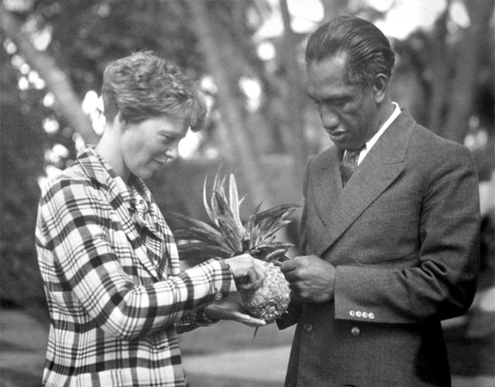 The Father of Surfing: 30 Amazing Photographs of a Young Duke ...