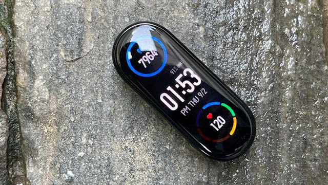 Xiaomi Mi Band 6 Review