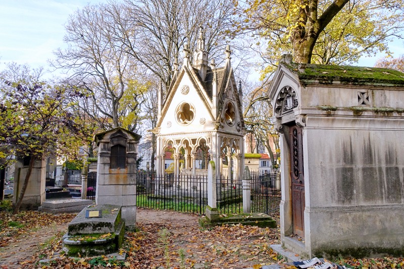 Paris : Tombe d'Héloïse et Abélard, mausolée des amants ...